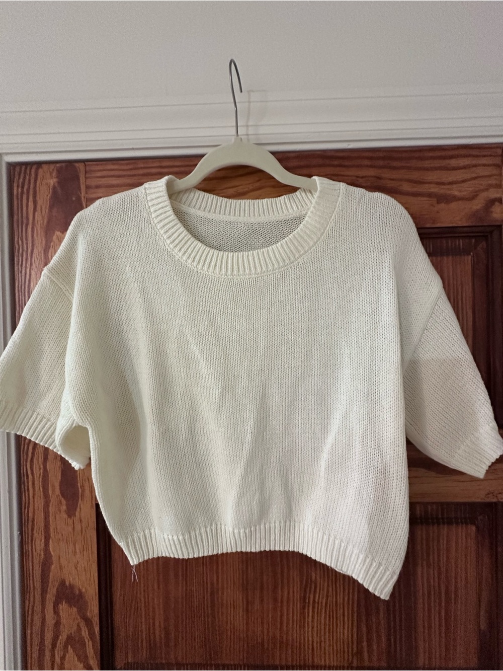 Cropped Cream Short-Sleeve Knit Sweater - Women
